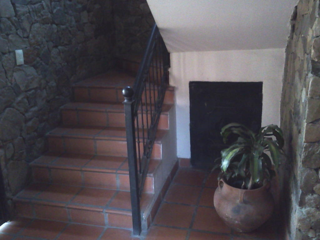 Hostal Terrazas Del San Bernardo Сальта Экстерьер фото