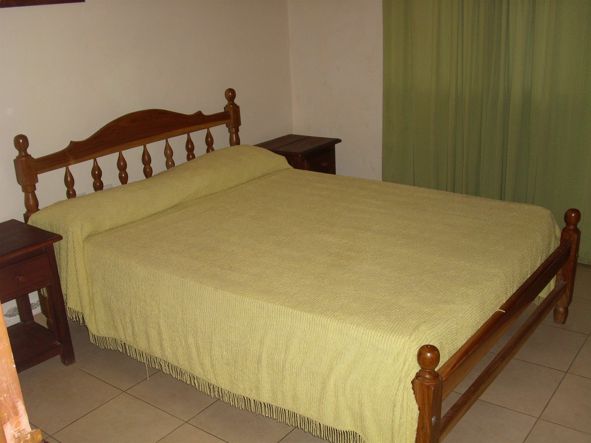 Hostal Terrazas Del San Bernardo Сальта Экстерьер фото