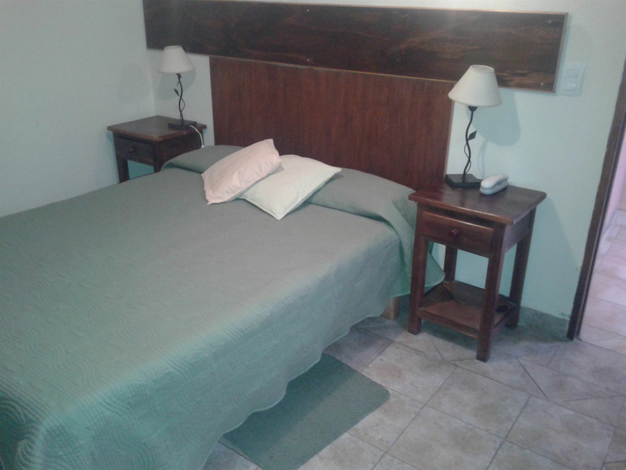 Hostal Terrazas Del San Bernardo Сальта Экстерьер фото